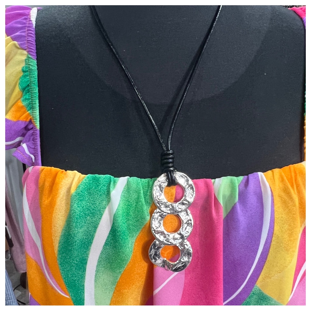 Absolutely Fabulous Unique Black Leather Chain Paris Necklace